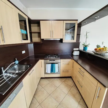 アパート Csendes Bekes Belvarosi Lakas, Nagy Terasszal