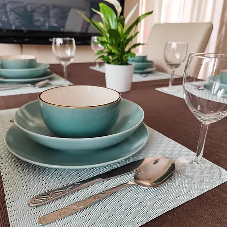 Csendes Bekes Belvarosi Lakas, Nagy Terasszal アパート ヴェスプレーム